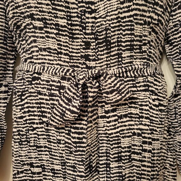 Hugo Boss Abstract Belted Maxi Dress 12 Button Front Silk DELKAS Black Fantasy - Picture 3 of 9